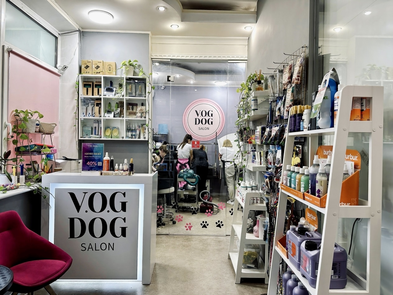 Облаштування салону на Княжому Затоні, 2/30 в Києві